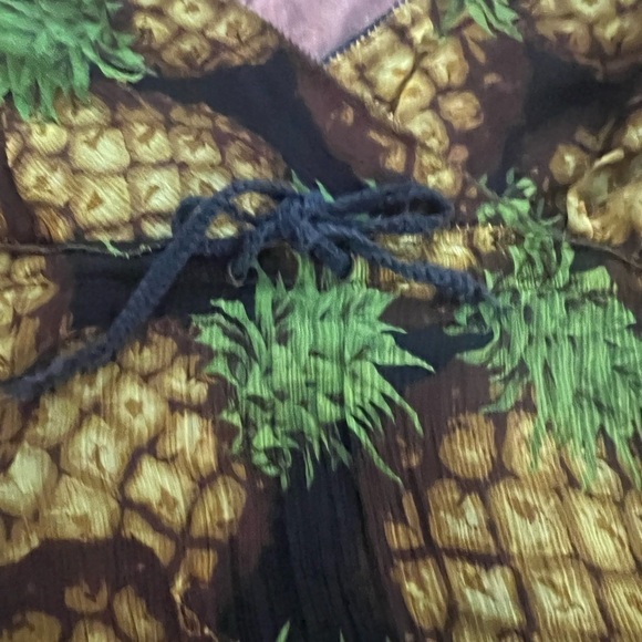 J.CREW pineapple silk tank top - Picture 4 of 7